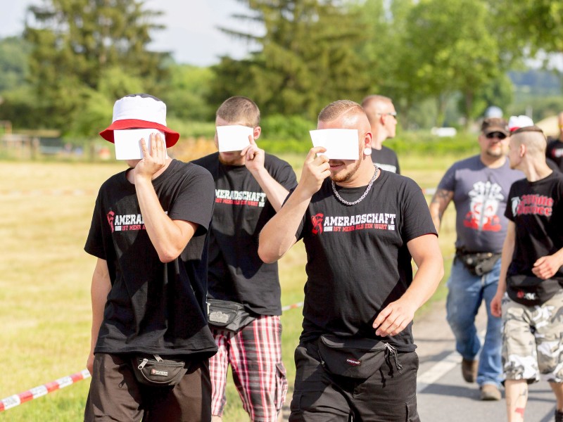 Teilnehmer des Festivals lassen sich nicht gerne in den Medien darstellen. Am Freitagabend ging einer der Teilnehmer auf einen Fotojournalisten los. 