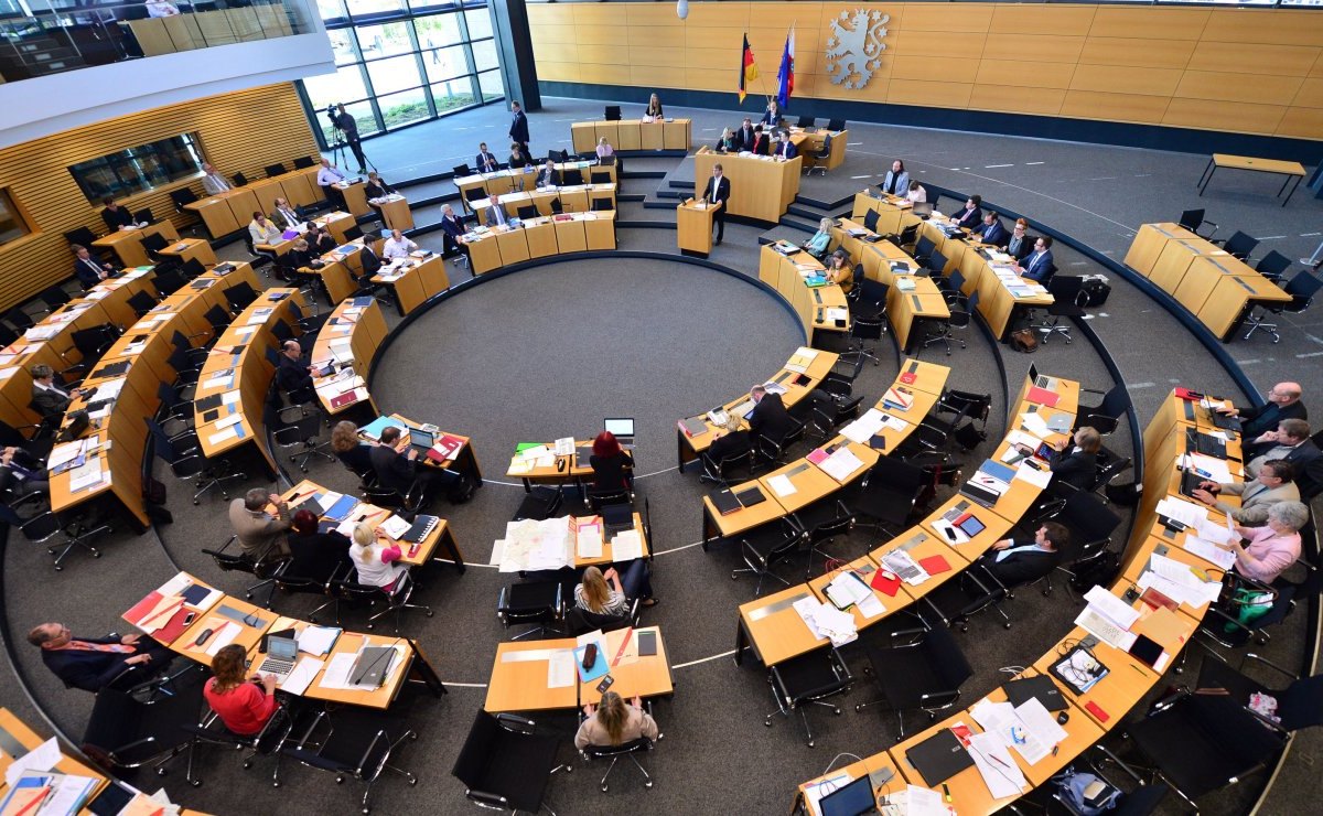 Blick in den Thüringer Landtag in Erfurt.