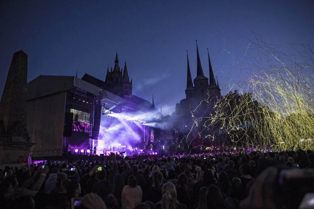 Clueso Konzert auf dem Domplatz in Erfurt