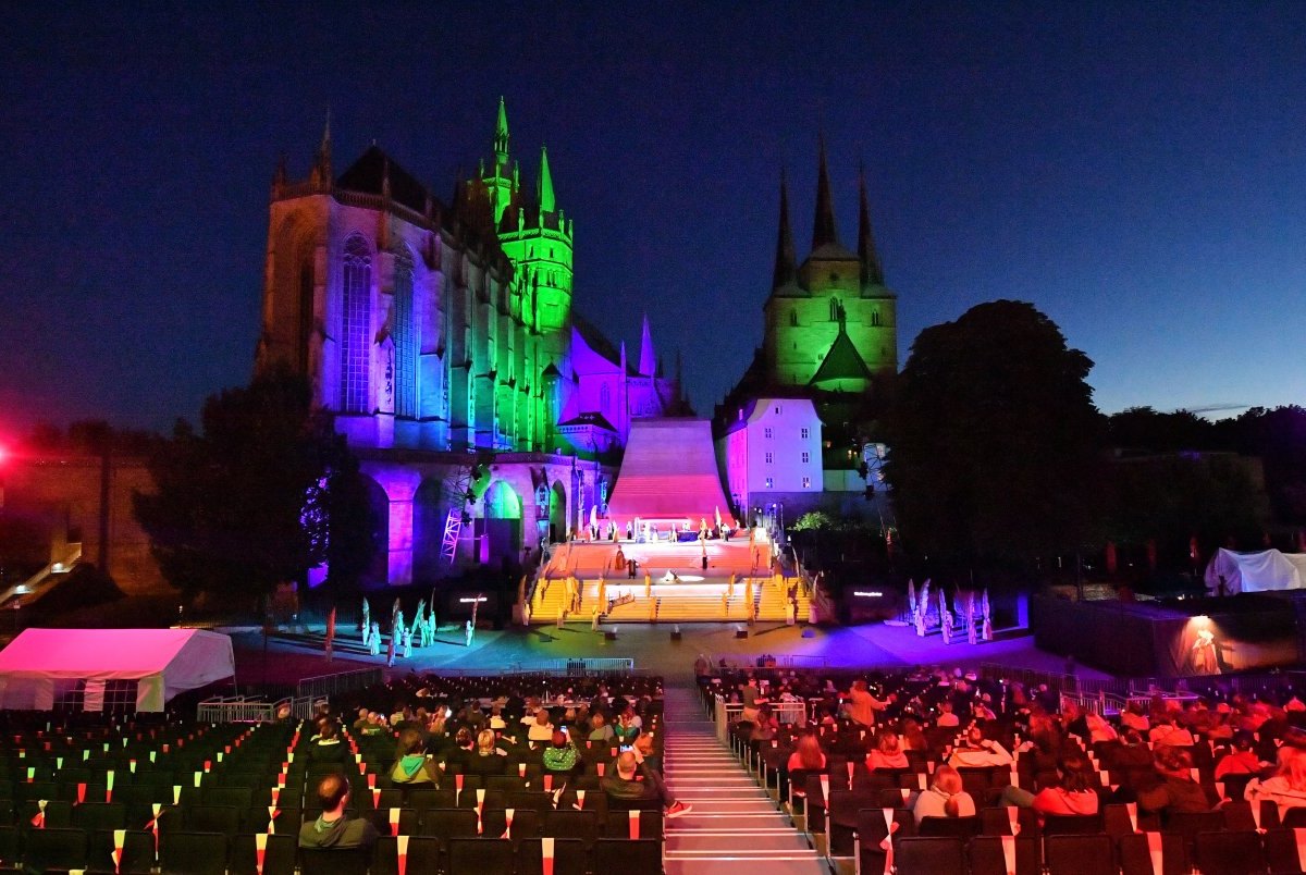 Domstufenfestspiele