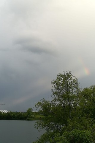 Riesen Auge am Himmel in Erfurt. 