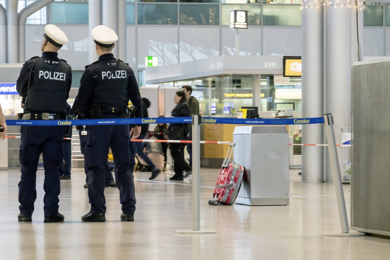 Flughafen Leipzig: Ein herrenloser Koffer sorgte für Aufregung. (Symbolbild) 