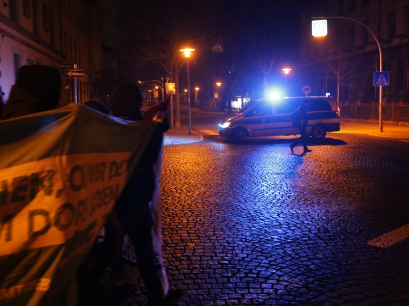 Die Polizei sperrte für die Demonstration kurzzeitig auch ein paar Straßen.