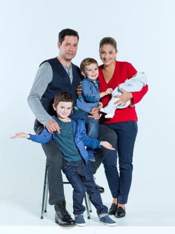 Happy Family: Arzu und Philipp mit Oskar, Max und Pauline.