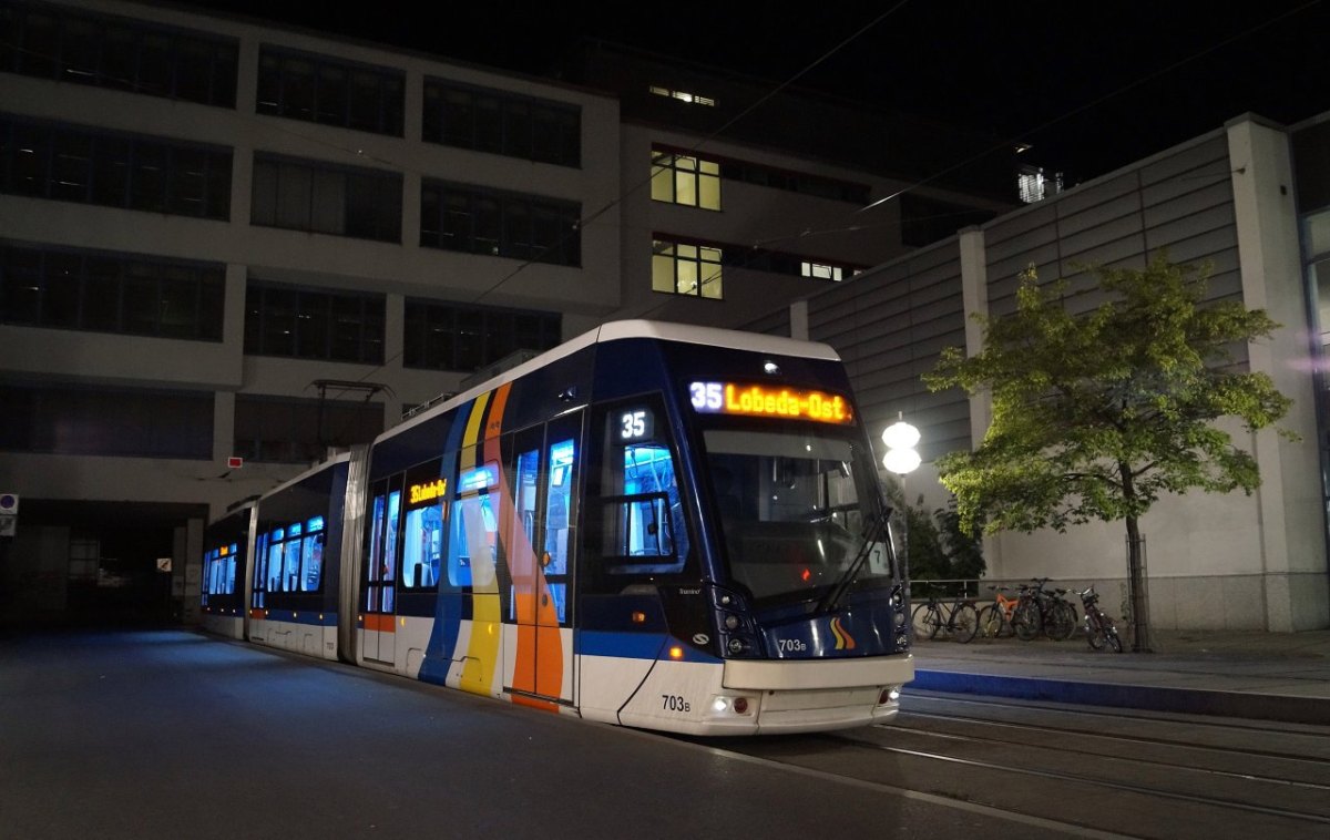 Jena Straßenbahn Tramino Symbolbild Nahverkehr Tram