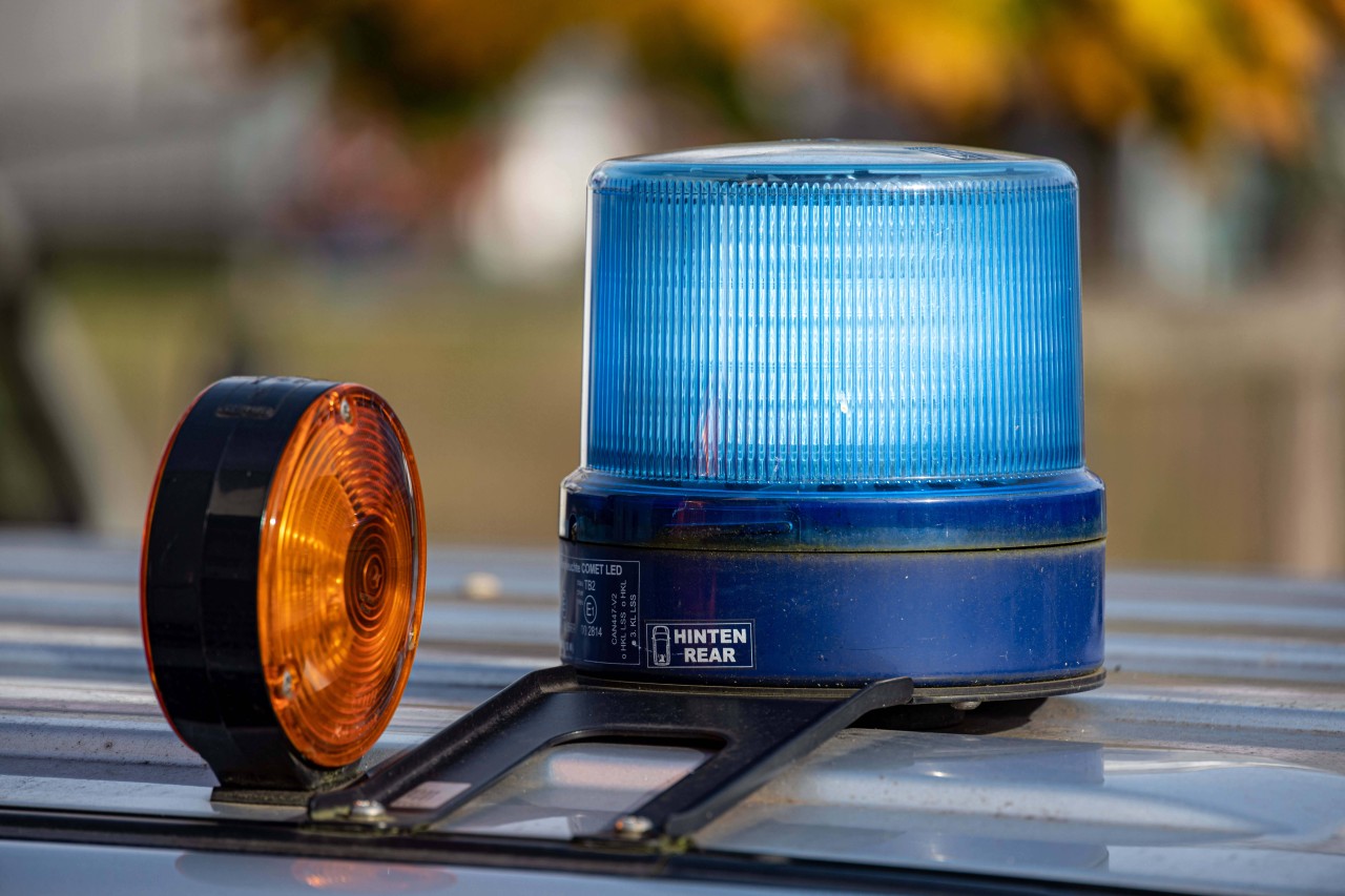 Als der Junge aus Nordhausen bemerkte, dass er einen Großeinsatz ausgelöst hatte, verließ er das Dach eigenständig. (Symbolbild)