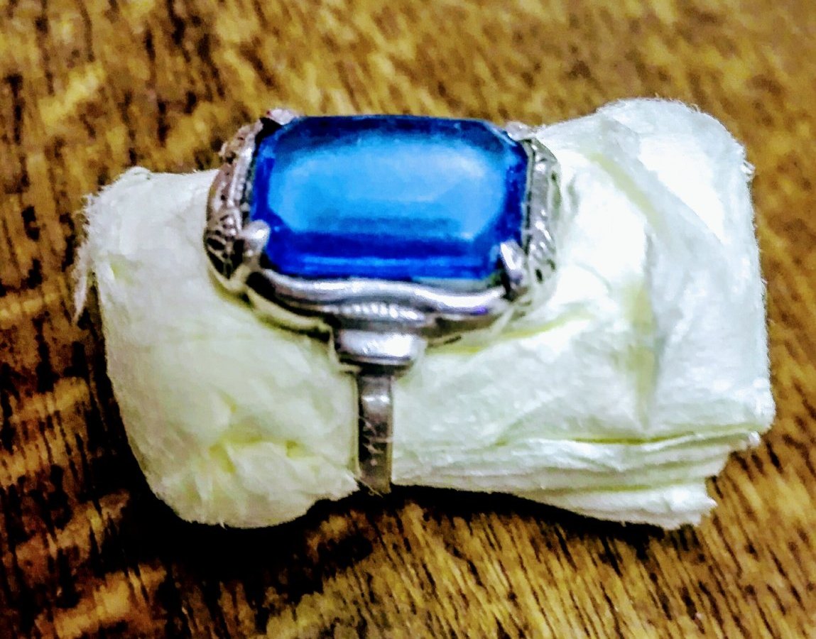 Ring_blau.jpg