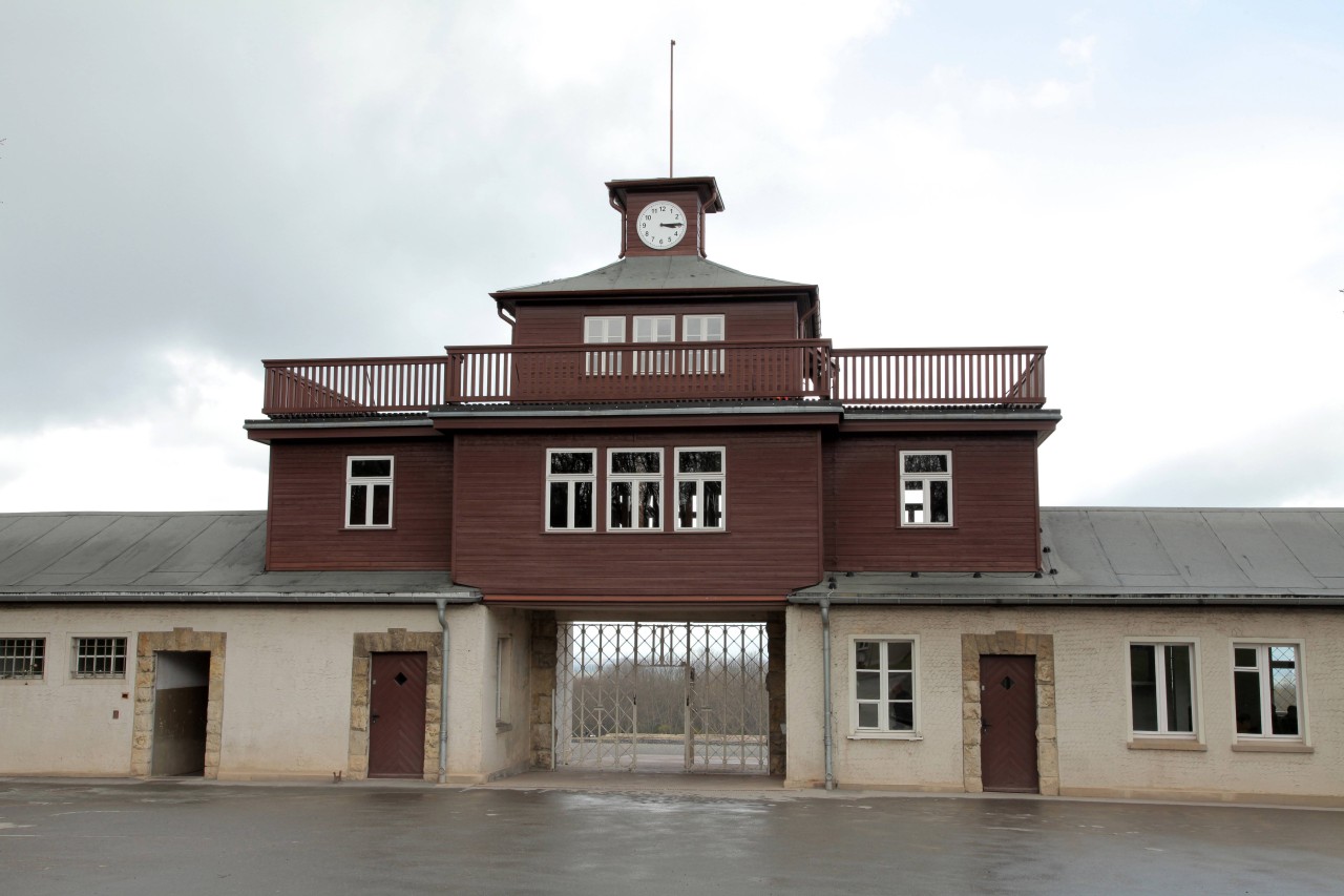 In Thüringen führt die Radtour beim KZ Buchenwald entlang. 