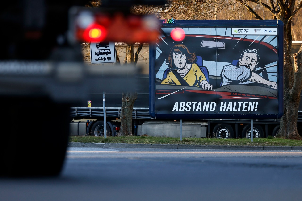 Nach einem heftigen Unfall auf der A4 in Thüringen war ein Rettungshubschrauber im Einsatz. (Symbolbild)