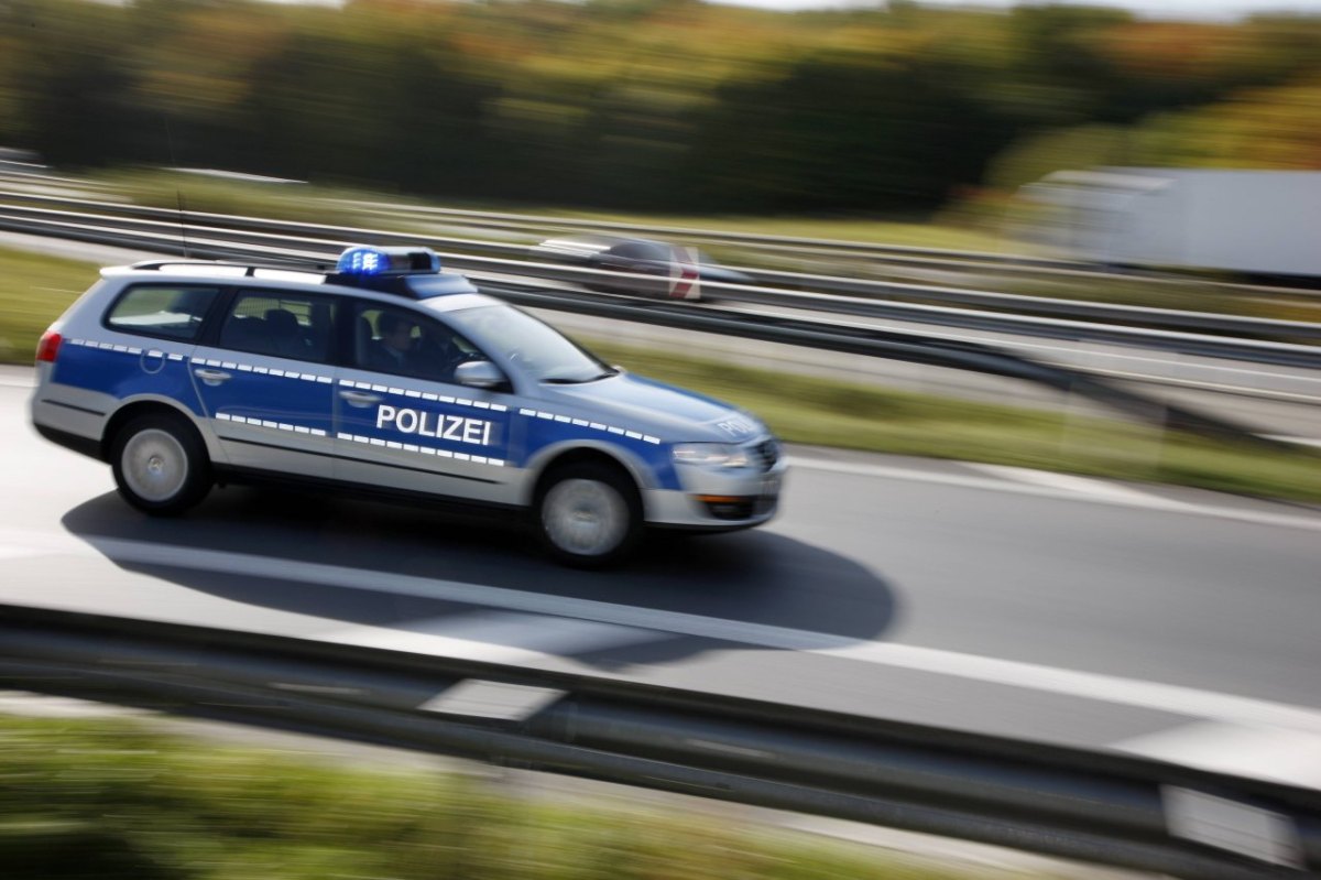 a73 polizei autobahn.jpg