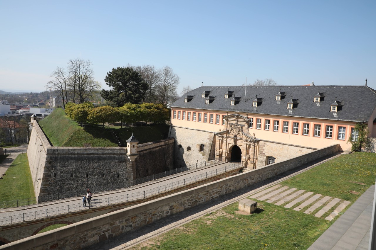 Die Zitadelle auf dem Gelände des Petersberges. Vom 23.04.2021 bis zum 10.10.2021 findet in der Landeshauptstadt die Bundesgartenschau statt.