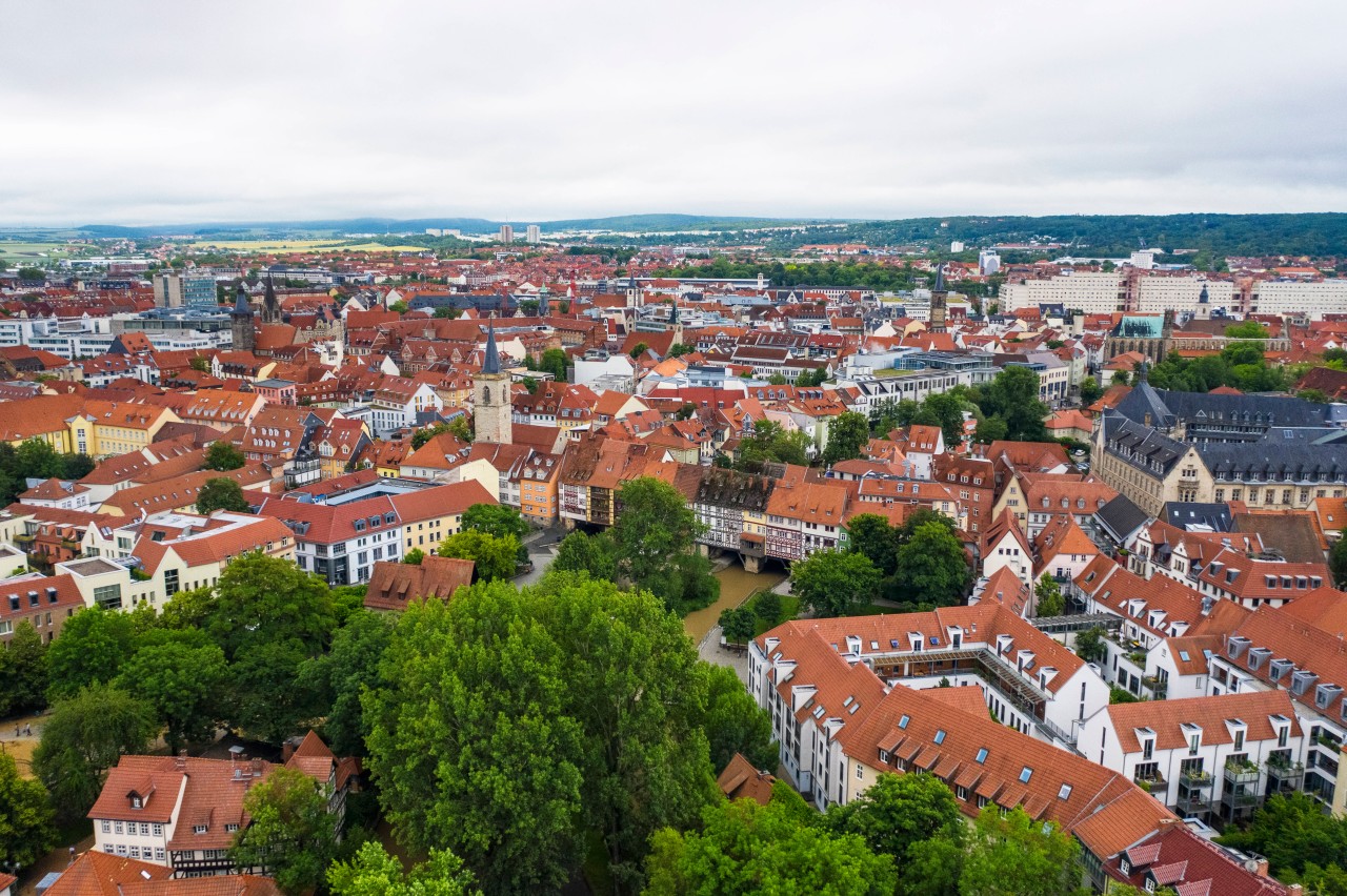 Erfurt von oben. bald ist Parken in einigen Straßen nicht mehr so möglich wie bisher. (Archivbild)