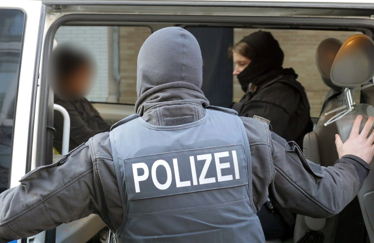 polizei-razzia