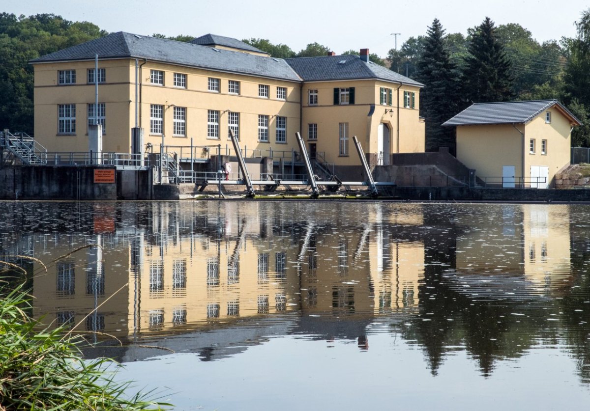 wasserkraftwerk-spichra-staubecken-werra