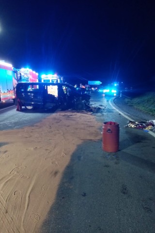 In der Nacht auf Dienstag hat es auf der A9 in Thüringen gekracht.