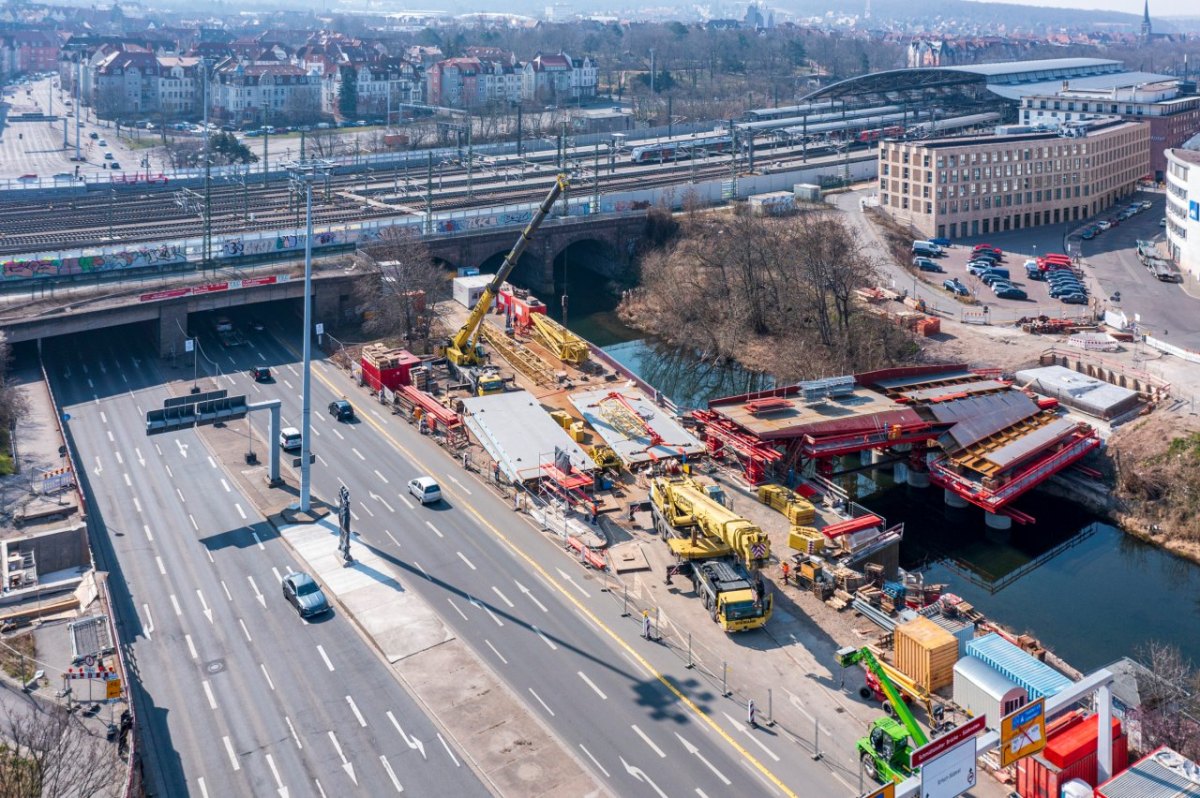 erfurt promenadendeck hauptbahnhof.jpg