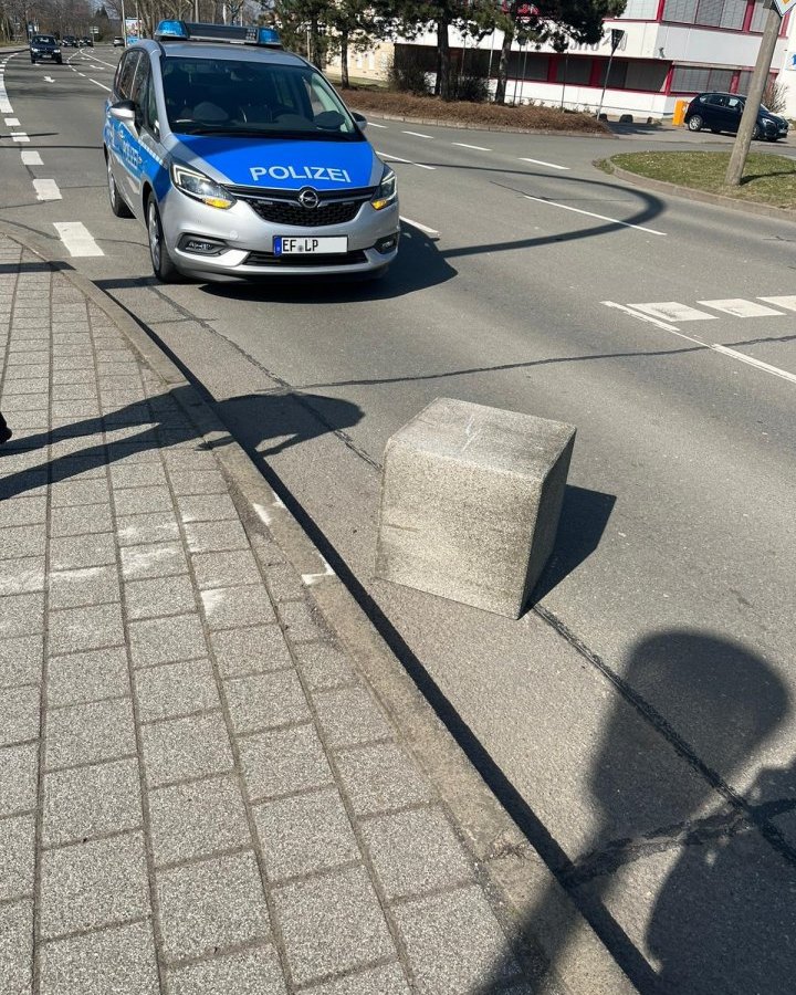 erfurt unfall stein.jpg