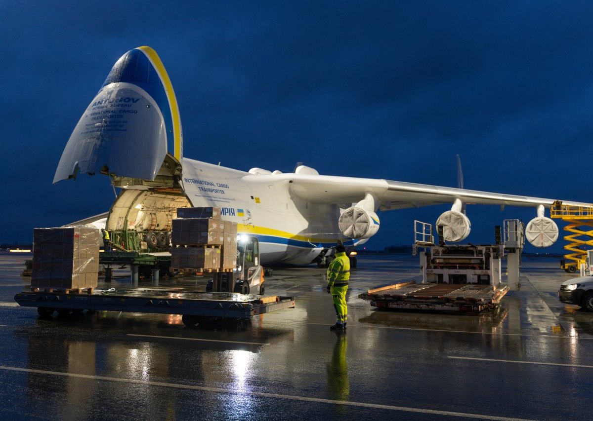 flughafen leipzig antonov an 225.jpg