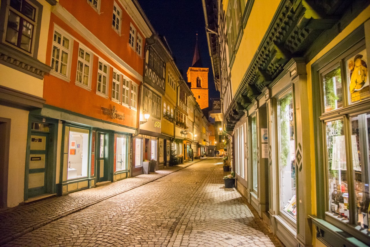 Die Krämerbrücke in Erfurt verwandelt sich. (Archivbild)