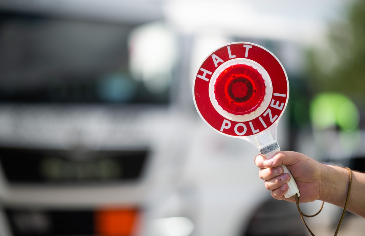 Die Polizei musste einen betrunkenen Fahrradfahrer auf der A9 in Thüringen aus dem Verkehr ziehen. (Symbolbild)