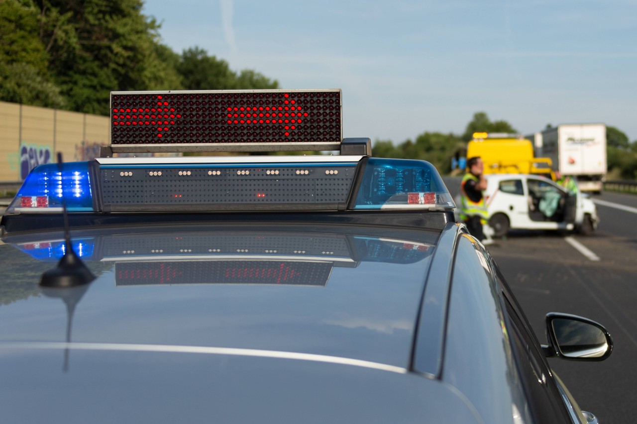 In Erfurt hat ein Unfall ausgerechnet für den Augenzeugen heftige Konsequenzen. (Symbolbild) 