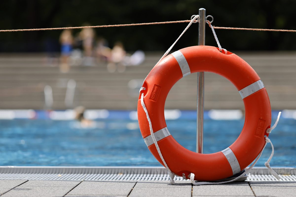 Becken im Freibad