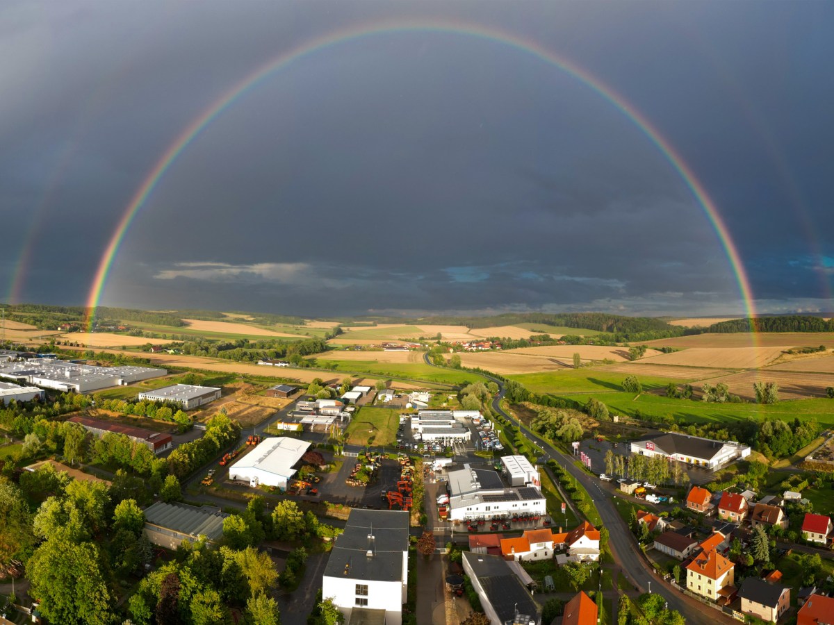 Wechselhaftes Wetter mit beeindruckendem Farbspiel in Thüringen!