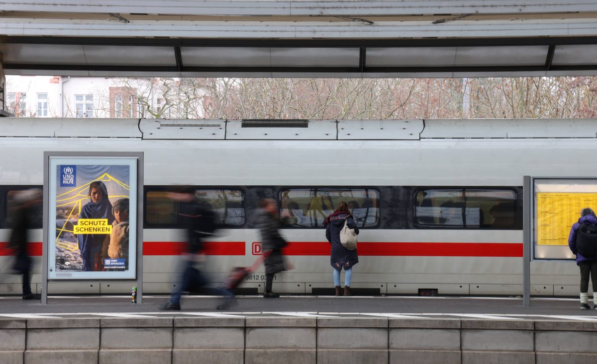 Ein ICE-Fahrgast hat die Bundespolizei in Erfurt auf den Plan gerufen, Der 25-Jährige soll sich richtig widerlich verhalten haben.